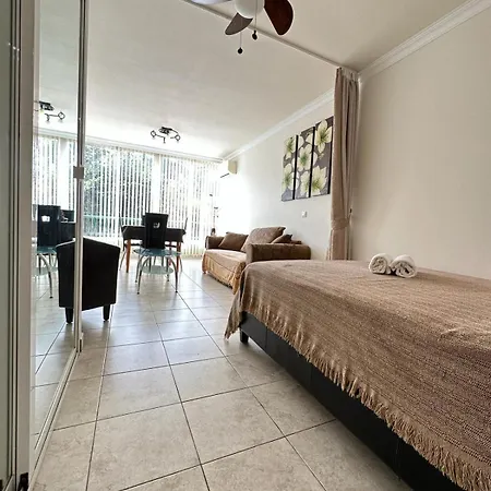 Firstline Cristianos * Arona (Tenerife)