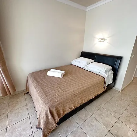 Firstline Cristianos Апартаменты *