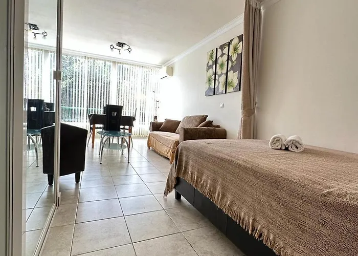 Firstline Cristianos * Arona (Tenerife)